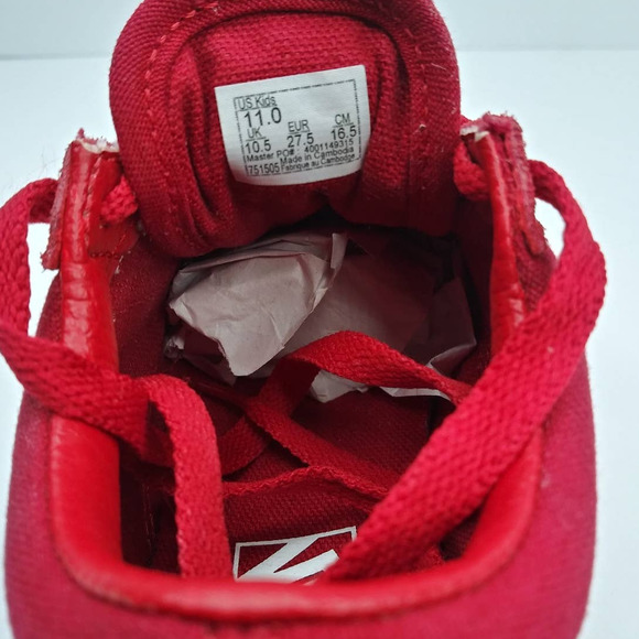 levi's kids red low top sneakers  / skate shoes / laces whit no box size 11c - Picture 9 of 10